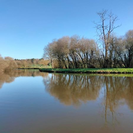 Hebergement Canal Val D'Oust Exterior photo
